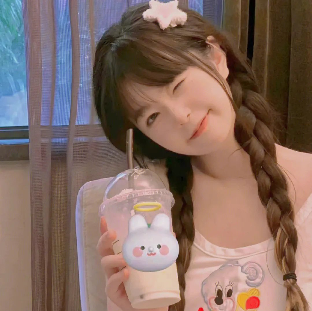 大姐头与小屁孩